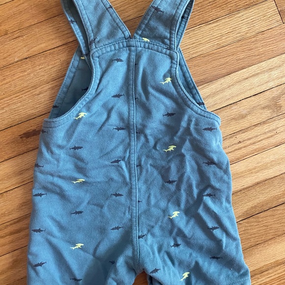 ☁️ 5/$20 Overalls 12 M - Picture 2 of 3